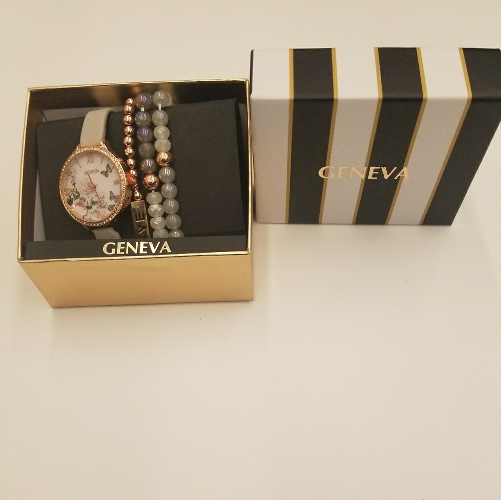 Ladies watch w/3 bracelets